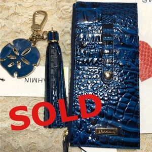 SOLD EBAY NWT BRAHMIN SAPPHIRE Credit Card Wallet & matching SAND DOLLAR TASSLE